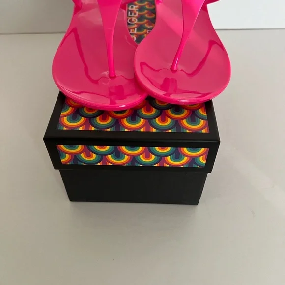 Authentic NWB Kurt Geiger London Maddison  T-Bar Sandal,Pink - Picture 4 of 8